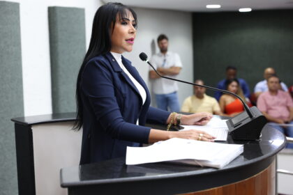 deputada-janad-valcari-propoe-recuperacao-asfaltica-da-to-255-entre-porto-nacional-e-fatima