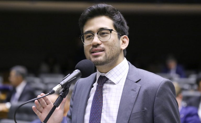 projeto-zera-imposto-de-importacao-para-compras-internacionais-de-ate-50-dolares