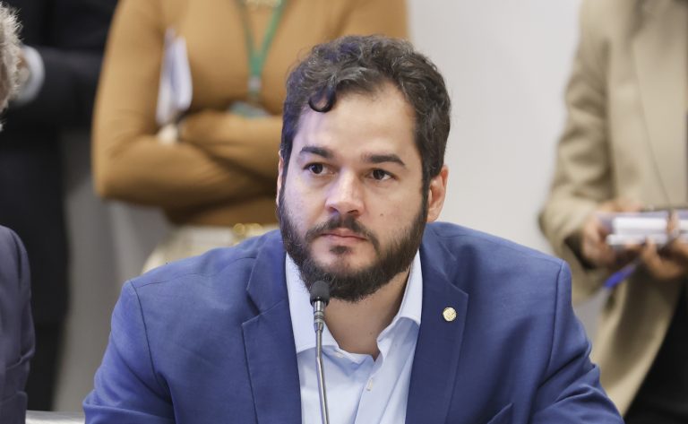 comissao-aprova-projeto-que-considera-assistencia-aos-animais-como-servico-voluntario