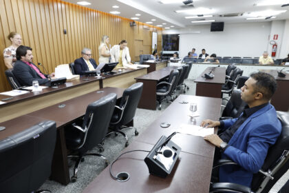 comissao-de-direitos-humanos-encaminha-projetos-ao-plenario-da-aleto