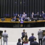 camara-deve-votar-projetos-sobre-falsificacao-de-bebidas-e-enfrentamento-ao-cancer-de-mama