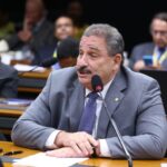 comissao-aprova-projeto-que-pretende-tornar-a-internet-mais-segura-e-acessivel-para-idosos