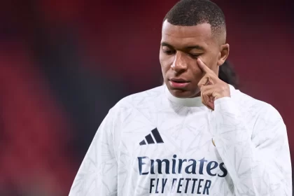 mbappe-perde-penalti,-vini-explode,-mas-real-vence-barca-e-encerra-jejum