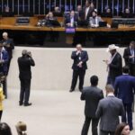 camara-aprova-mp-que-preve-isencao-da-taxa-de-verificacao-de-taximetros;-acompanhe