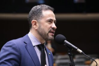 camara-aprova-reclusao-de-ate-15-anos-para-quem-alterar-bebidas-e-causar-morte