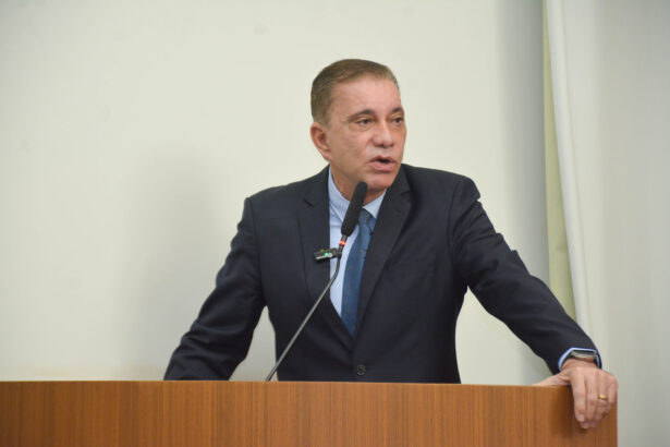 carlos-amastha-assume-lugar-na-comissao-de-financas-e-e-indicado-relator-das-contas-da-ex-prefeita-cinthia-ribeiro