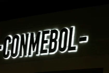 racing-‘nao-liga’-para-multa-e-aposta-em-pirotecnia-mesmo-apos-sancoes