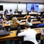 cop30:-criancas-e-adolescentes-cobram-participacao-real-em-debate-sobre-crise-climatica