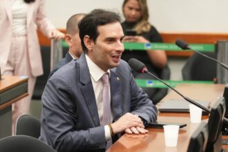 comissao-aprova-tempo-extra-para-pessoa-com-autismo-em-provas-de-concurso