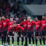 goias-e-athletico-pr-fazem-duelo-direto-por-acesso-na-serie-b-em-dia-de-briga-de-opostos