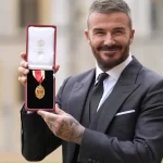 david-beckham-e-condecorado-cavaleiro-pelo-rei-charles-3o