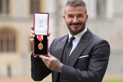 david-beckham-e-condecorado-cavaleiro-pelo-rei-charles-3o