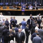 camara-aprova-projeto-que-transforma-cargos-no-tribunal-regional-do-trabalho-em-cuiaba