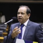 comissao-atribui-a-bombeiros-definir-regras-para-instalacao-de-tomada-de-carro-eletrico