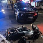 motociclista-e-preso-apos-sair-de-bar,-empinar-moto-e-bater-em-viatura-da-guarda-metropolitana-de-palmas