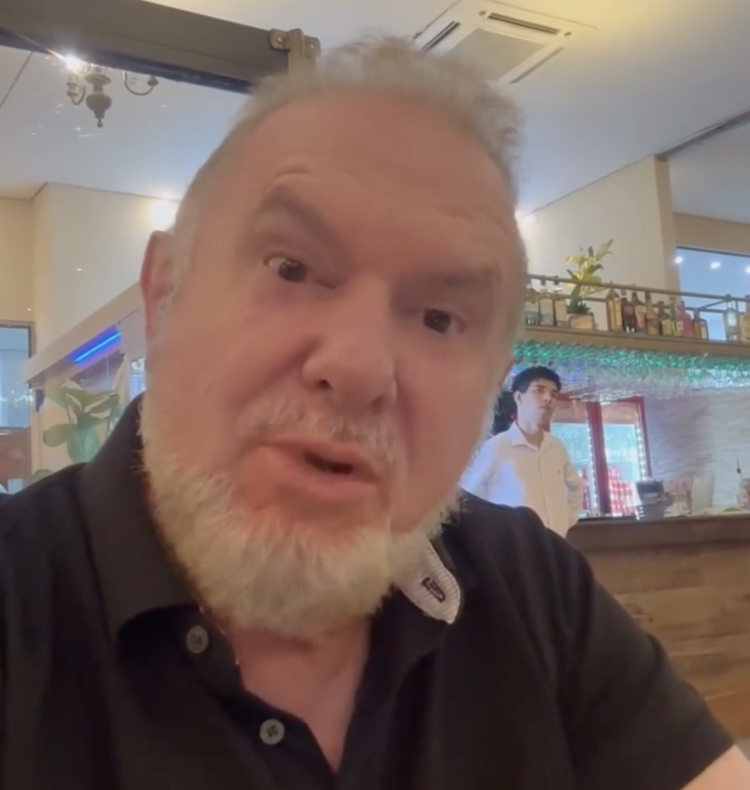 enquanto-politica-e-bastidores-fervem-no-to,-carlesse-mostra-pontos-turisticos-e-faz-reflexao:-“sozinho,-mas-muito-feliz”