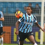 lembra-dele?-ex-gremio-e-vasco-interrompe-carreira-aos-31-anos