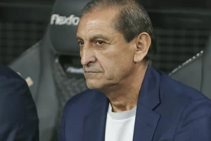 tecnico-do-inter-se-desculpa-apos-falar-que-‘futebol-nao-e-para-meninas’