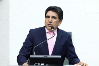 dep-prof.-junior-geo-pede-impeachment-do-governador-afastado-wanderlei-barbosa