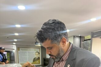 advogado-de-araguaina-recua-e-oficializa-retirada-de-pedido-de-impeachment-contra-laurez:-“resolvi-deixar-essa-guerra-que-nao-me-pertence” 