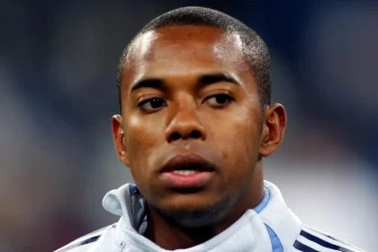 robinho-e-transferido-e-deixa-o-‘presidio-dos-famosos’-em-tremembe,-em-sp