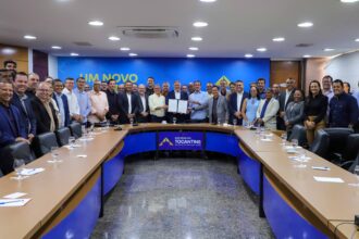 reuniao-com-prefeitos:-laurez-autoriza-pagamento-de-quase-r$-10-milhoes-do-tocando-em-frente-e-diz:-“estamos-trabalhando-com-seriedade-e-transparencia”