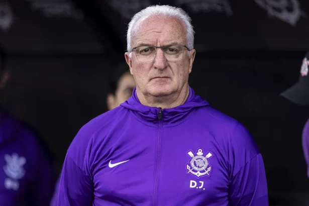 dorival-explica-memphis-reserva,-esfria-volta-de-hugo-e-ve-campanha-‘justa’