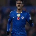 torcedores-do-chelsea-‘celebram’-ausencia-de-estevao-em-vitoria-no-ingles