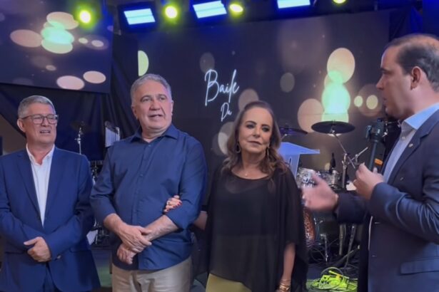 no-baile-da-atm,-vicentinho-junior-exalta-laurez-e-fala-da-liberacao-do-que-faltava-do-tocando-em-frente:-“nao-quis-saber-quem-e-da-base-e-quem-nao-e”