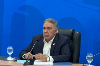 laurez-anuncia-que-estado-nao-vai-mais-vender-participacao-na-energisa,-fala-em-lucro-anual-de-r$-70-milhoes-e-vai-pra-cima:-“uma-irresponsabilidade-grande-vender-um-patrimonio-desse”