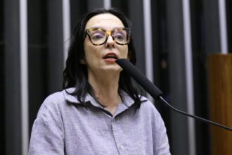 comissao-aprova-regras-para-acompanhamento-de-operacoes-envolvendo-pessoas-expostas-politicamente