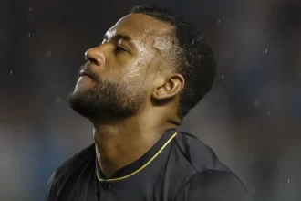 luan,-do-sao-paulo,-passa-por-procedimento-na-coxa-e-so-volta-em-2026