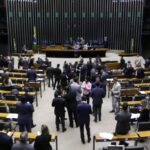 camara-aprova-atualizacao-de-norma-internacional-sobre-dano-por-poluicao-de-oleo