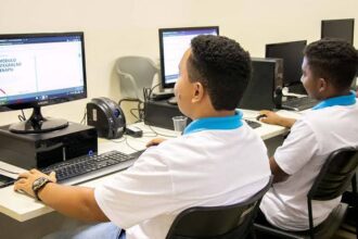 substituicao-do-projovem:-empresa-se-manifesta-apos-anuncio-do-governo-e-diz-que-1,6-mil-jovens-serao-desligados 