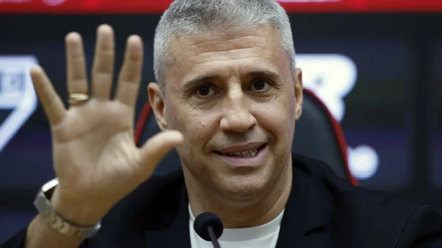 hernan-crespo-ja-quer-comecar-a-planejar-2026-no-sao-paulo