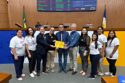 deputado-luciano-oliveira-homenageia-a-fundacao-pro-rim-pelos-20-anos-de-atuacao