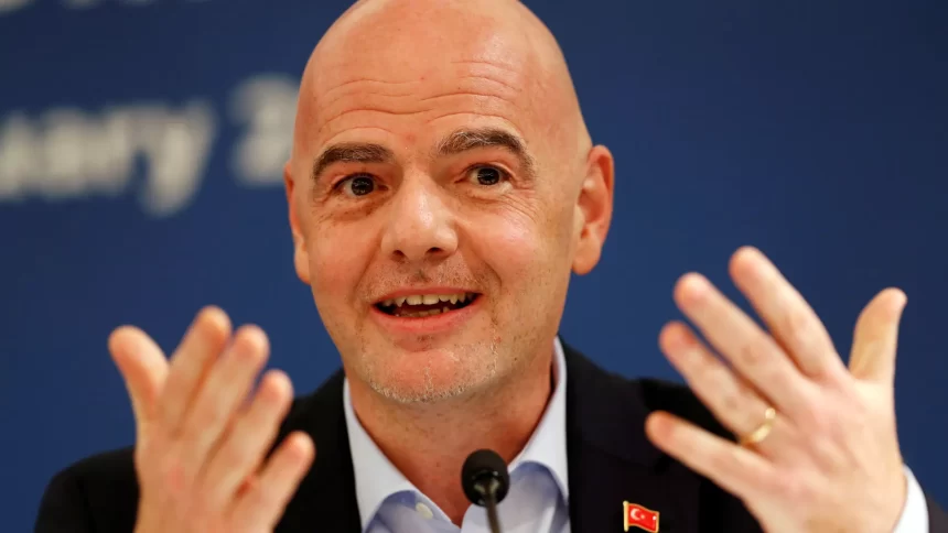 presidente-da-fifa-parabeniza-flamengo-pelo-titulo-e-ja-cita-o-mundial-de-clubes-de-2029