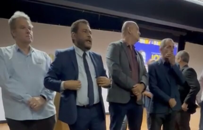 apos-protesto,servidores-entregam-carta-aberta-a-laurez-em-cobranca-pelo-envio-da-pec-do-teto;-saiba-os-argumentos-das-categorias