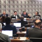 obrigado-a-depor,-ex-diretor-do-inss-nao-explica-aumento-de-descontos-em-massa