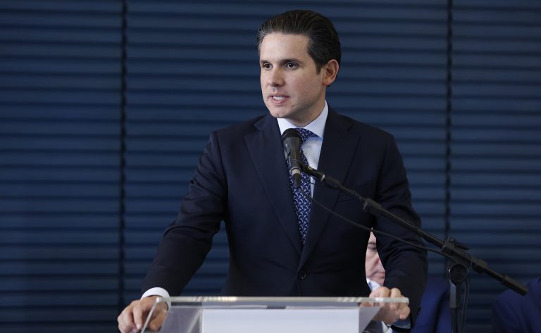 motta-defende-aperfeicoamento-do-ambiente-regulatorio-no-pais