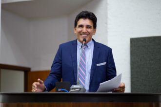 junior-geo-garante-leis-e-investimentos-de-r$-10-milhoes-em-emendas-para-a-saude-do-tocantins