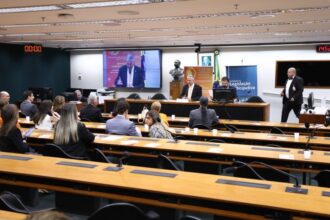 tributacao-alta-e-falta-de-acesso-a-dermatologistas-agravam-cenario-do-cancer-de-pele-no-brasil