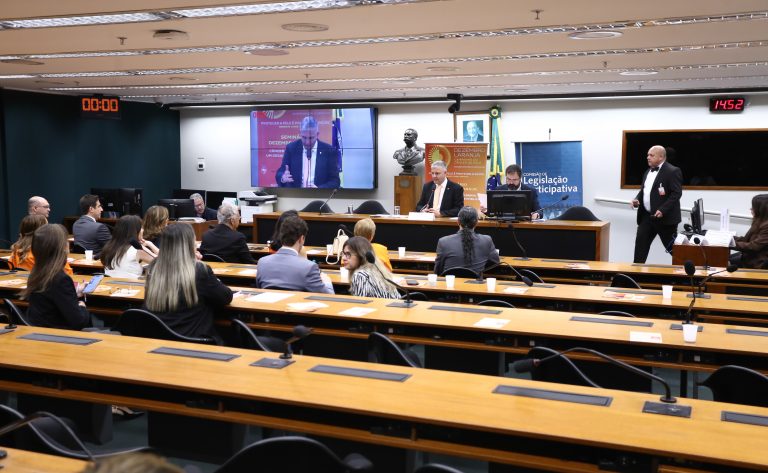 tributacao-alta-e-falta-de-acesso-a-dermatologistas-agravam-cenario-do-cancer-de-pele-no-brasil