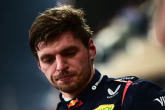 verstappen-faz-a-pole-no-gp-de-abu-dhabi-de-formula-1;-bortoleto-larga-em-7o