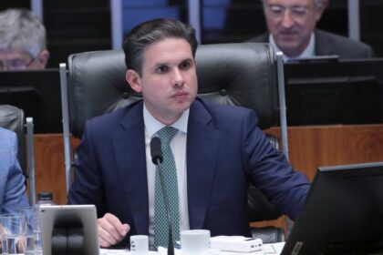 reducao-de-penas-dos-condenados-pelo-8-de-janeiro-representa-“virada-de-pagina”-para-o-brasil,-diz-motta