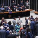 deputados-aprovam-texto-base-de-projeto-que-reduz-penas-dos-condenados-pelo-8-de-janeiro;-acompanhe