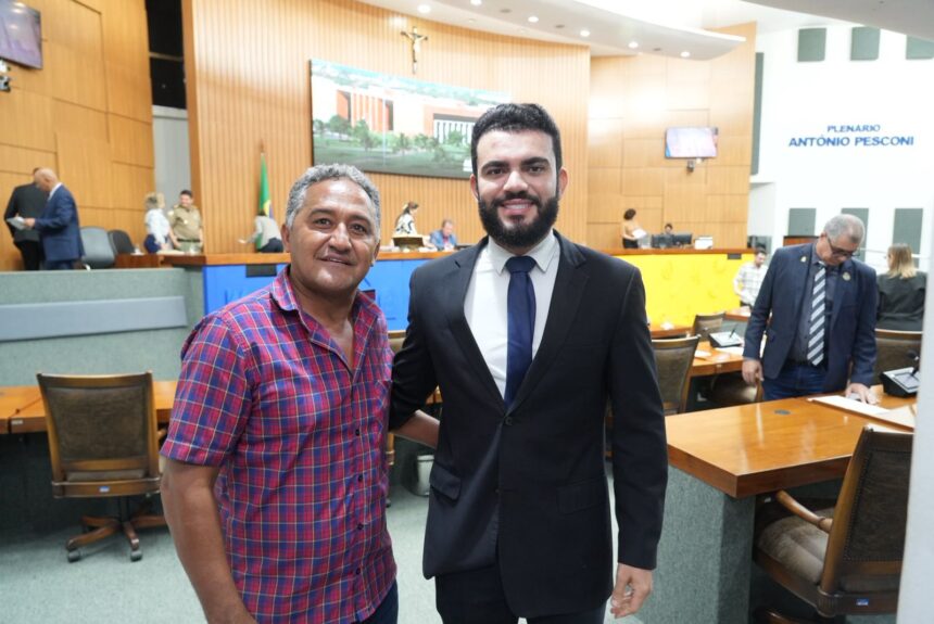 deputado-leo-barbosa-solicita-a-climatizacao-de-escolas-estaduais-em-peixe-to