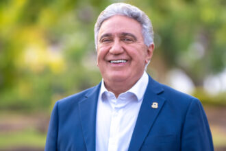 laurez-faz-seu-1o-post-apos-volta-de-wanderlei-no-cargo