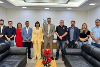 janad-valcari-e-moisemar-marinho-articulam-e-tem-garantia-de-reestruturacao-do-pccs-da-policia-civil