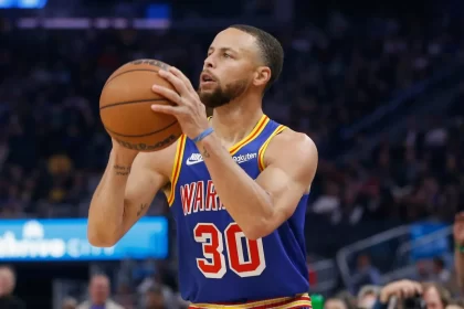 stephen-curry-supera-michael-jordan-em-estatistica-de-cestinhas-veteranos